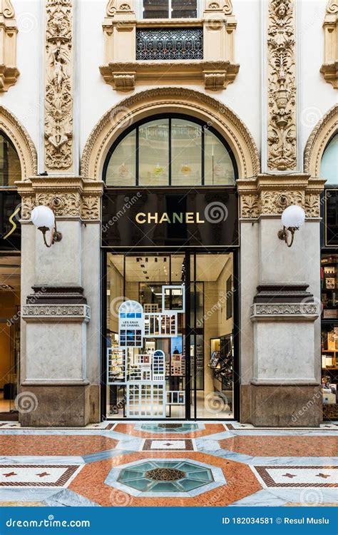 boutique chanel milano instagram|Chanel stores in italy.